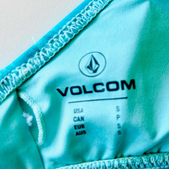 Volcom tie dye bikini top, SM - Picture 6 of 7